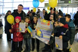 Гордість Вишневого - зустріч юних спортсменів в аеропорті "Жуляни" (відео)