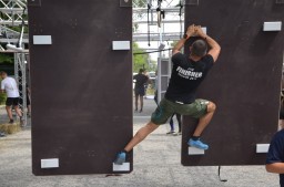 У Крюківщині відкрили перший в Україні майданчик функціональної підготовки