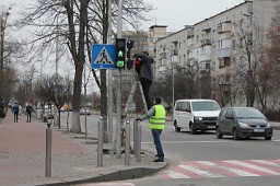 Комунальники планують замінити світлофори у Вишневому
