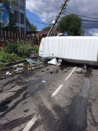ДТП на Київщині: розлите пиво та знеструмлена вулиця
